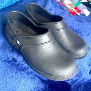 Womens CROCS work shoes black Sz 9 clogs